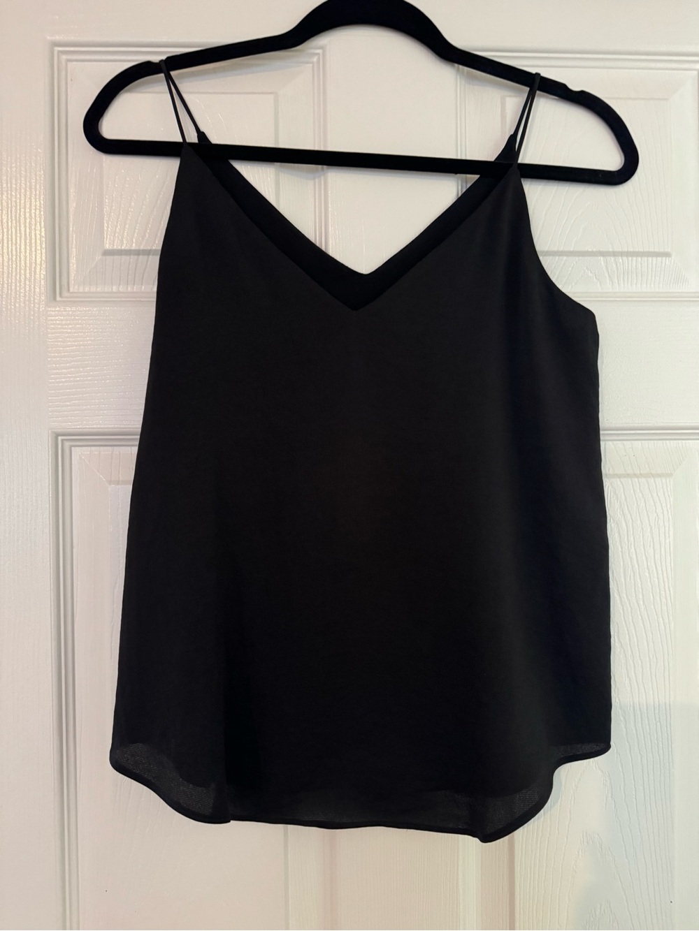 Express Black V-Neck Spaghetti Strap Camisole
